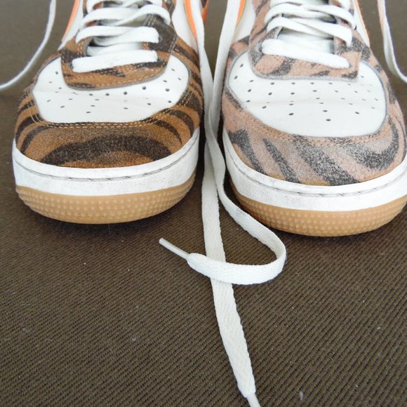 nike daktari tiger coconut milk and atomic orange shoes mens size 9 main image 10